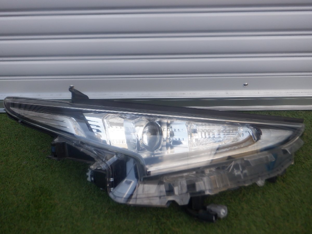 P*︎様 中古美品50エスティマ2009年、平成２1年中期アエラスヘッドライト 50系 エスティマ 中期 アエラス 純正 ヘッドライト クリーニング