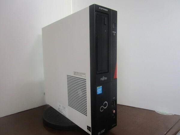 ★送料無料/Fujitsu ESPRIMO D551/GX/Celeron G1610・2.60GHz/メモリ4GB・HD500GB/ Win10 Pro 64bit /ソフト:LibreOffice25.2 他付き