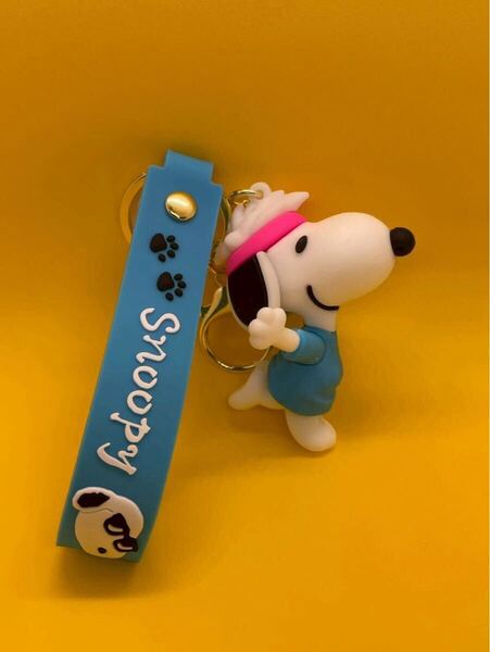 【新品未使用】SNOOPY スヌーピー シリコンキーホルダー ストラップ ブルー ダンス キーホルダー