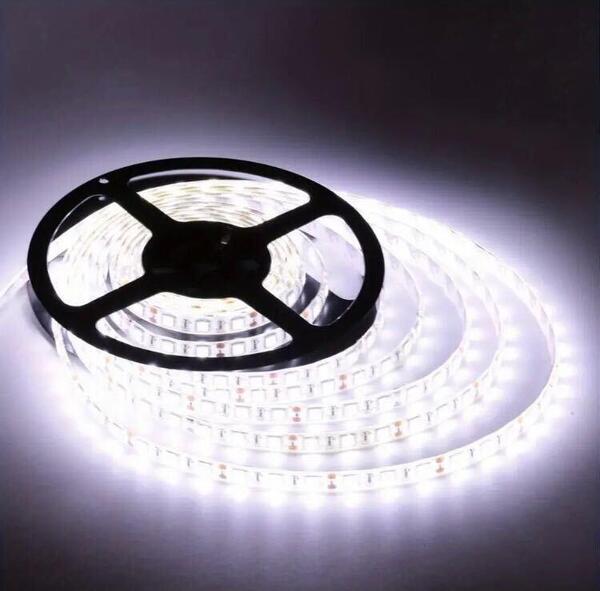 ホワイト 5m 12V LEDテープライト 300連 5050SMD 白ベース 防水 切断可 両面テープ付 正面発光 LEDテープ チューブライト