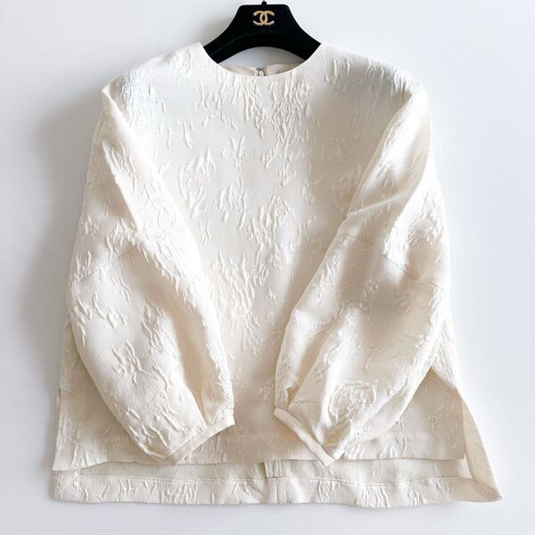 ★【美品】定価5万 ADORE (アドーア)/ シルク ウール ジャガード ブラウス 白 ホワイト 38