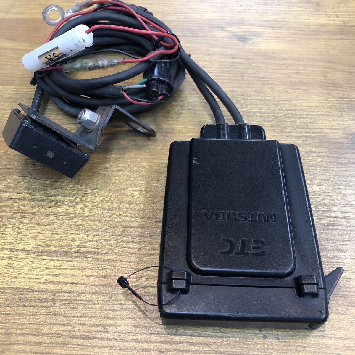 目玉のオヤジ 中古Mitsuba ETC バイク用 Amazon.co.jp: JRM-12 中古 日本無線 二輪 バイク用 ETC USB電源