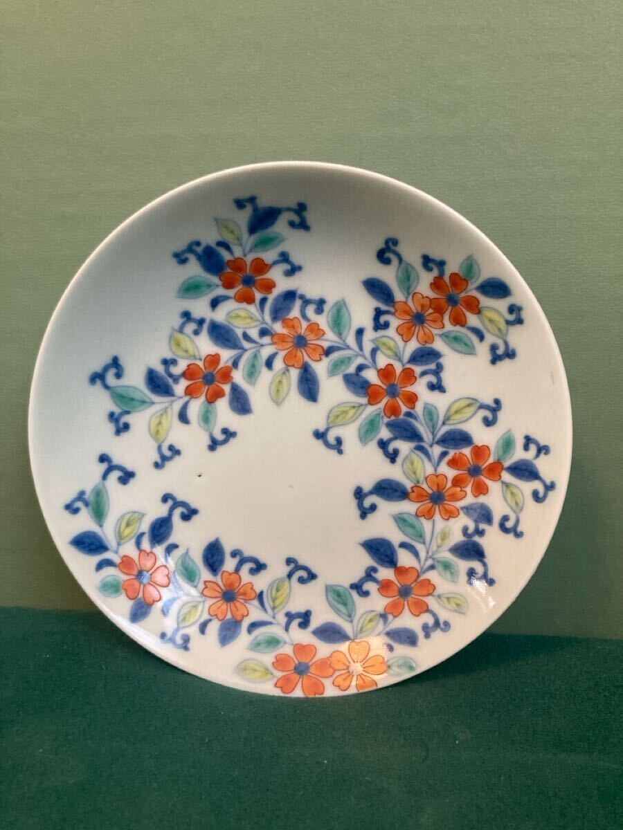 色鍋島 色絵花唐草平皿 直径29.5㎝ 美品 状態優良 手描き Yahoo!オークション -「色鍋島 皿」の落札相場・落札価格