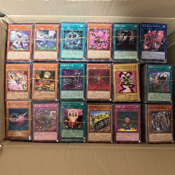 遊戯王 大量 まとめ売り 10000枚 c
