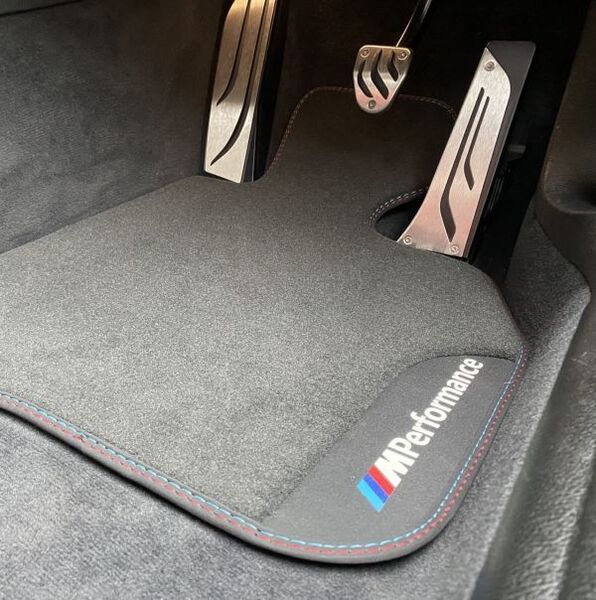 送料無料 BMW 3シリーズ F30 F31 F34 フロアマット Mカラーステッチ 5点セット 海外品