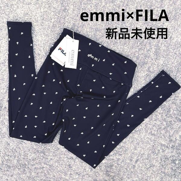 emmi FILA エミ×フィラ コラボ レギンス 総柄 ロゴ モノグラム ヨガウェア ピラティス ネイビー サイズ1 新品未使用タグ付き