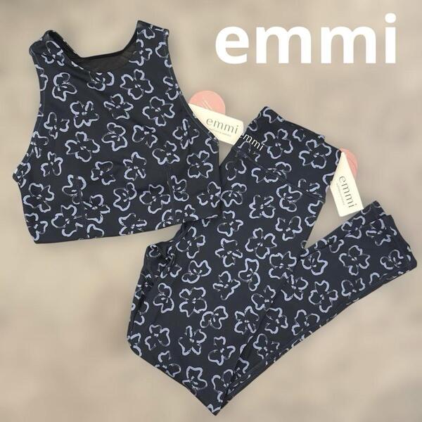 emmi ヨガウェア 上下セット ネイビー ブラトップ レギンス 花柄 定価¥20,460- UVカット・吸水速乾機能 新品未使用タグ付