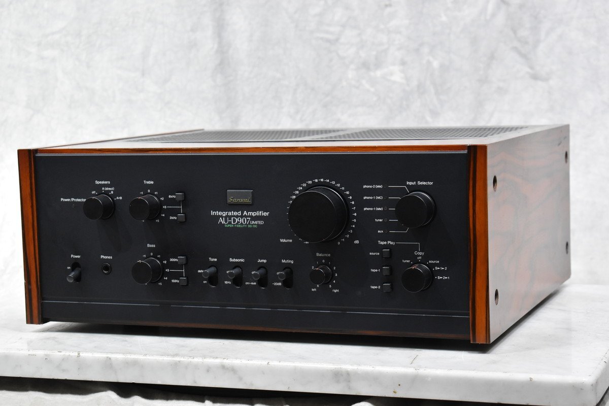サンスイプリメインアンプ　SANSUI AU-D907 SANSUI AU-D907Xの仕様 サンスイ