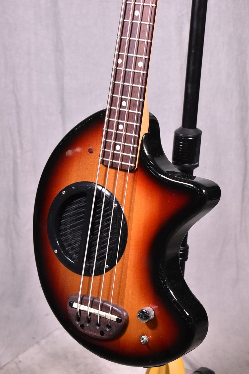 ZO-3 BASS PIE-ZO ベース ブラック 専用ケース付き Yahoo!オークション -「zo-3 ベース」の落札相場・落札価格