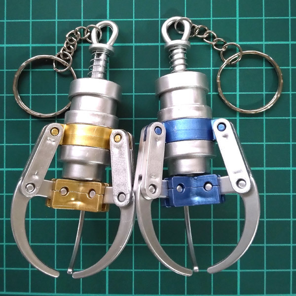★ UFOキャッチャー クレーンアーム 超ミニ クレーンゲーム キーホルダー 【2個セット】