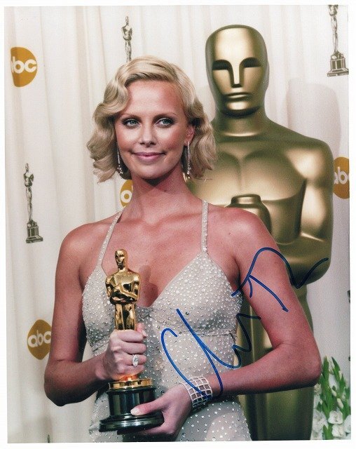 ハリウッド 女優 シャーリーズ・セロン 証明書付き 直筆サイン入り8X10フォト 2025年最新】Yahoo!オークション -シャーリーズセロン サイン