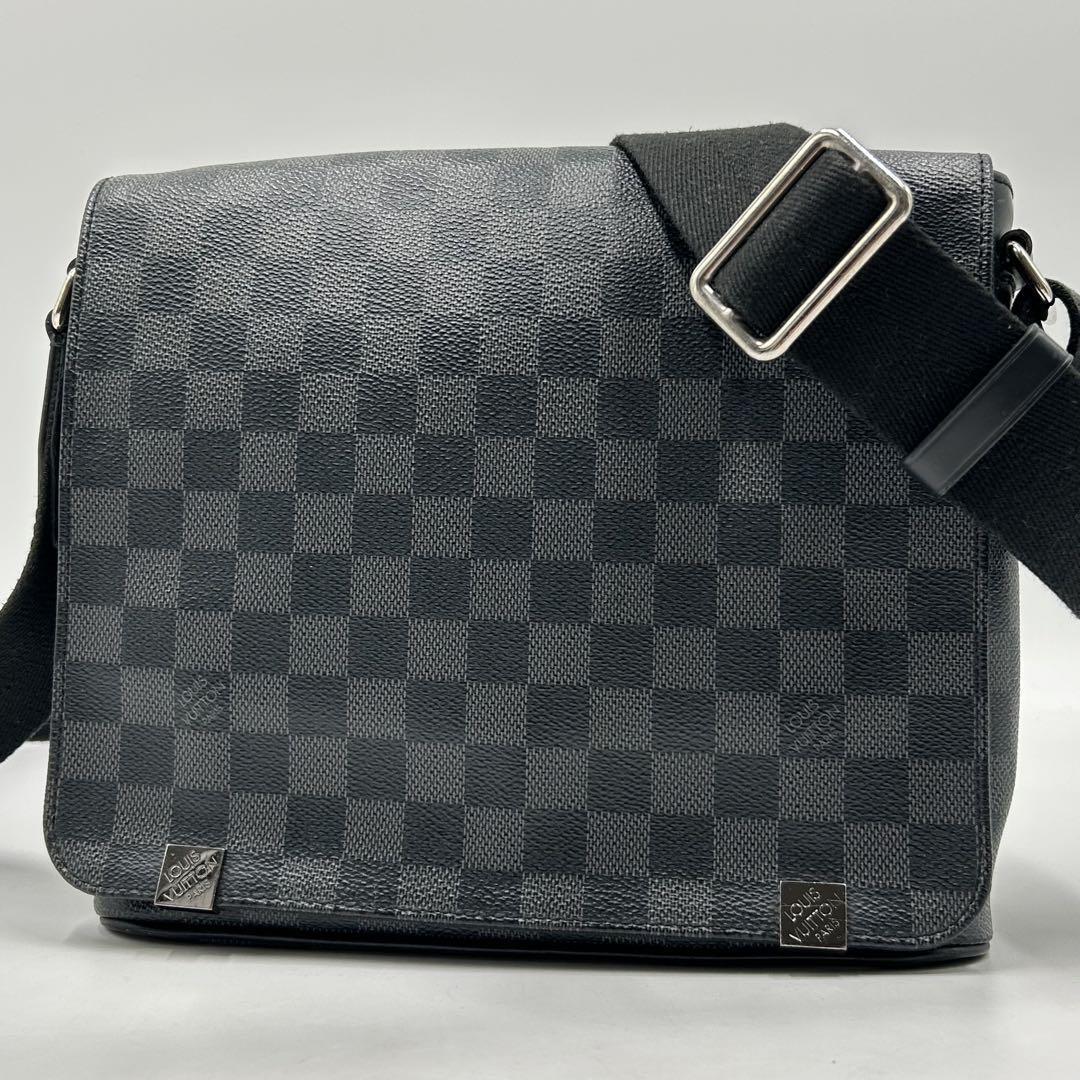 【美品】　ダミエ　グラフィット　トマス　ショルダーバッグ　ブラック　290 美品】 ダミエ グラフィット トマス ショルダーバッグ ブラック