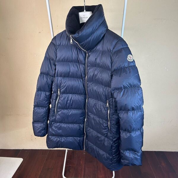【最安値】 MONCLER モンクレールライトダウンジャケットネイビーTORCYN 2