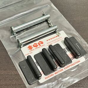 GS750 シートピン& サイドカバークッションゴム 純正新品 スズキ 外装 シート金具