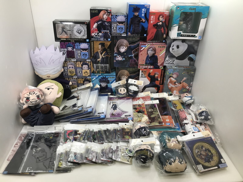 呪術廻戦 グッズまとめ売り フィギュア ぬいぐるみ アクスタ 缶バッジ カード Yahoo!オークション -「呪術廻戦 グッズ まとめ売り」(コミック
