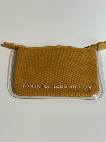 ルイヴィトン LOUIS VUITTON 美術館 フォンダシオン ポーチ 小物入れ
