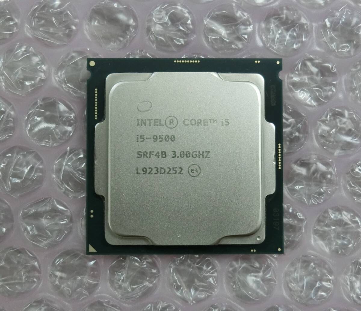 Intel Core i5 9500 LGA1151 新品 未使用 Amazon.com: Intel Core i5-9500 Desktop Processor 6 Cores up