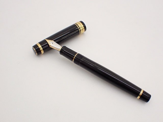 PILOT 18k 750刻印 万年筆 黒ゴールド パイロット Yahoo!オークション -「パイロット万年筆 18k」の落札相場・落札価格