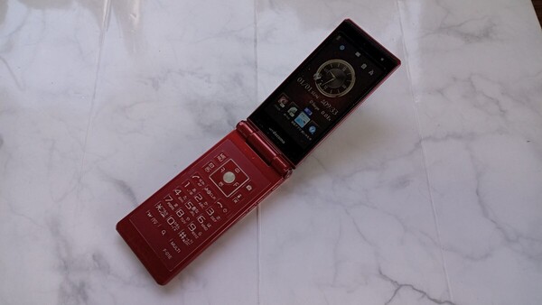 K4437 docomo FOMA F-01E 折畳式 FUJITSU 富士通 / ガラケー/ケータイ 簡易動作確認&簡易清掃&初期化OK 判定○ 現状品 送料無料
