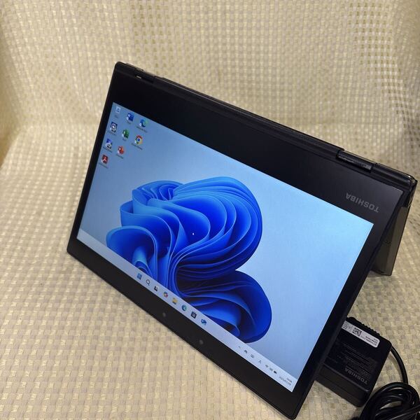 Dynabook VC75/H第7世代Core i5-7300U メモリー8GB SSD256GBWindows11(24H2)Office2021 薄型 2in1コンバーチブル