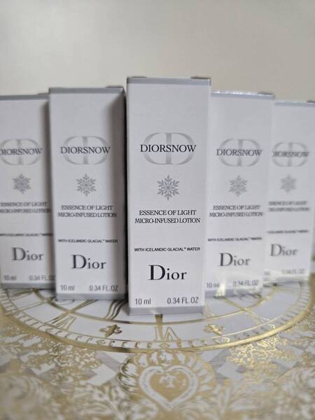 新品★Dior ディオール スノー エッセンス オブ ライト マイクロ ローション<薬用化粧水>10ml×5個★サンプル