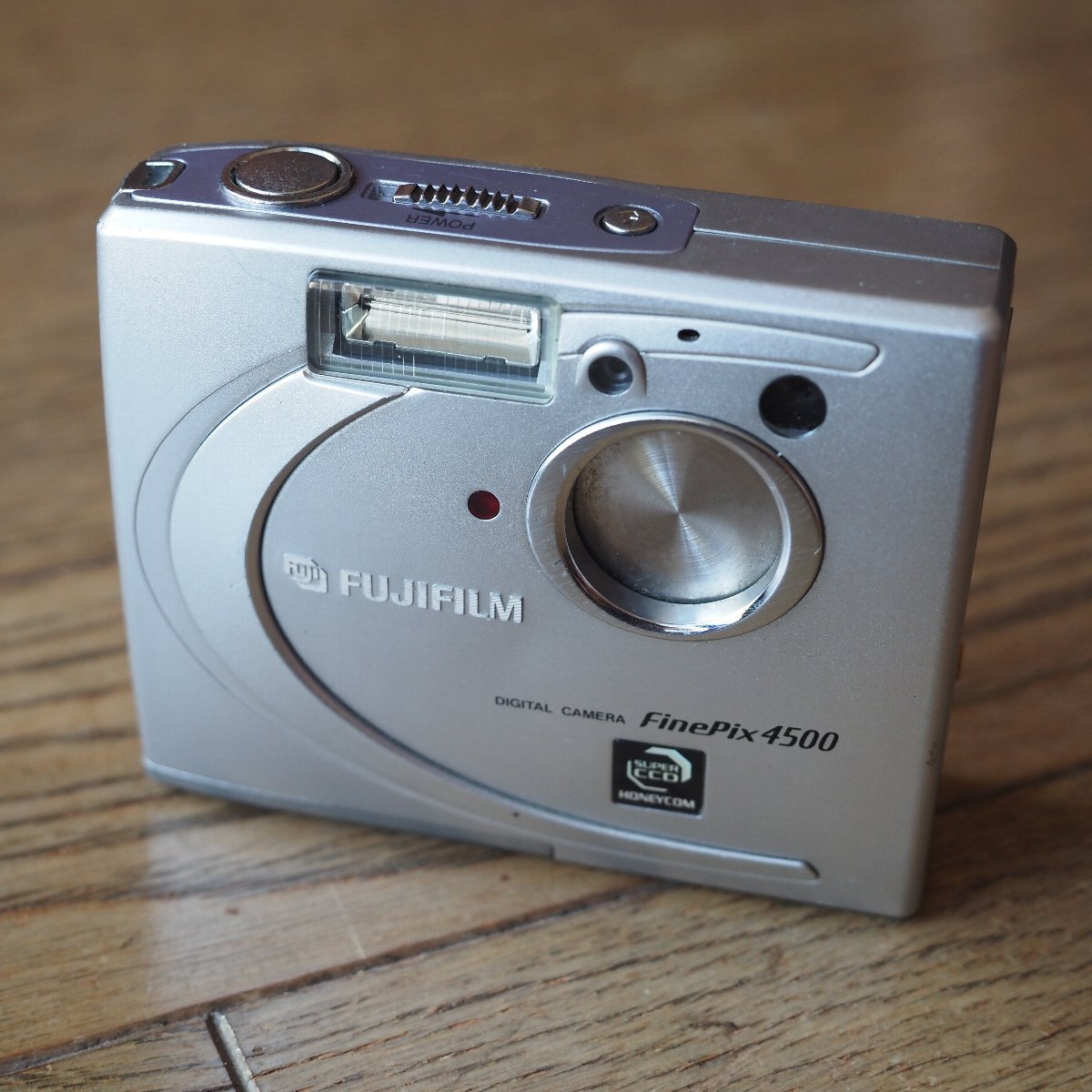 【動作確認済】【付属品無し】FUJI FILM FinePix 4500シルバー Yahoo!オークション -「finepix4500」の落札相場・落札価格