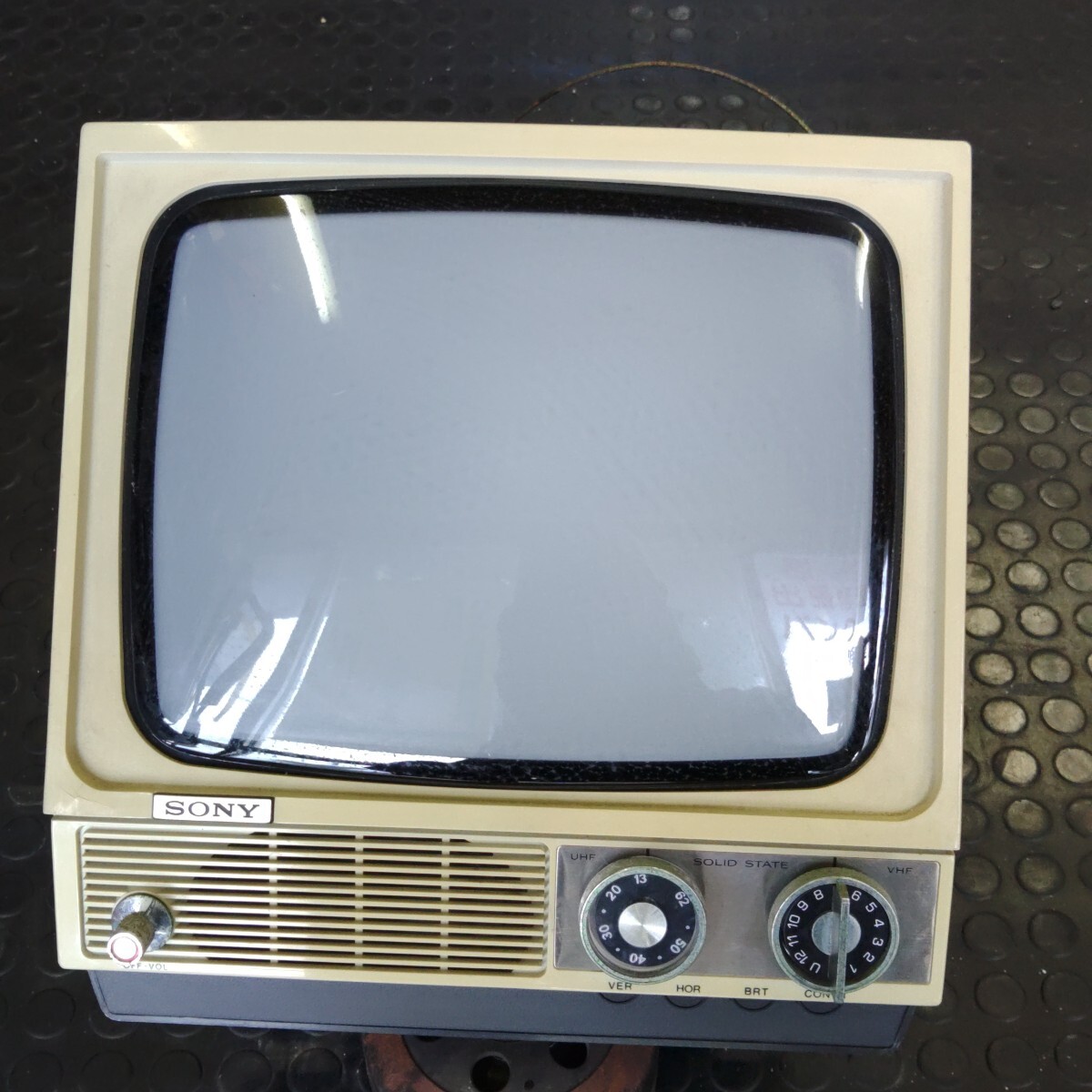 SONY　昭和レトロ　家具調大型テレビ　ジャンク品 SONY 昭和レトロ 家具調大型テレビ ジャンク品 - メルカリ