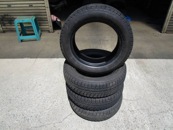 155/65R14 バリ山 ブリヂストン ブリザック BLIZZAK VRX 中古 冬 スタッドレスタイヤ 4本セット 2017年製 送料無料