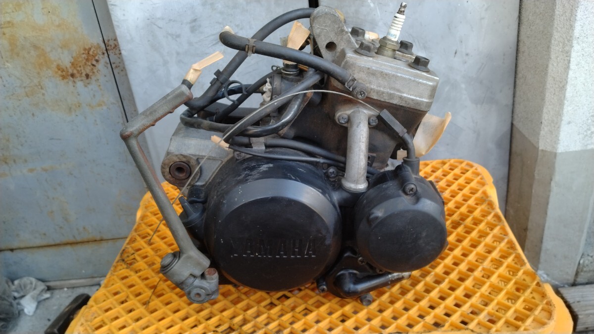 tzr50 3tu エンジン　腰下 TZM50R エンジン腰下組み立て - YouTube