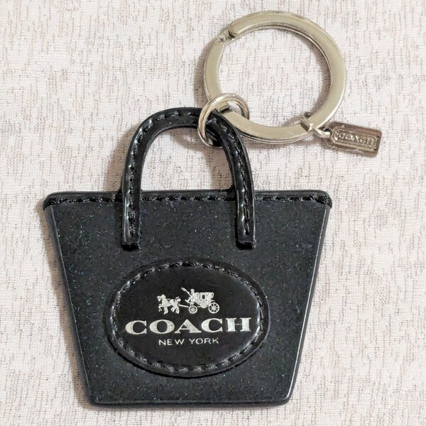中古 COACH コーチ キーホルダー ハンドバッグ型 キーリング 深緑 ラメ エナメル