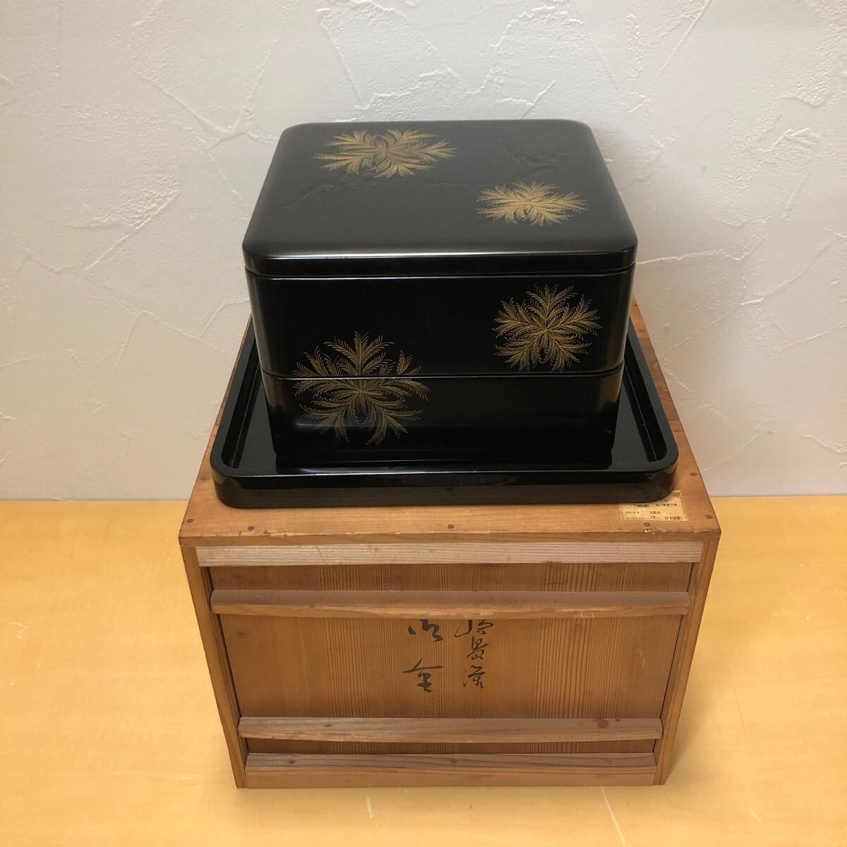 輪島塗 重箱 木製 二段重箱 御重 木製漆器 漆芸 漆器 工芸品 漆 蒔絵 Yahoo!オークション -「輪島塗 重箱 二段」(漆芸) (工芸品)の