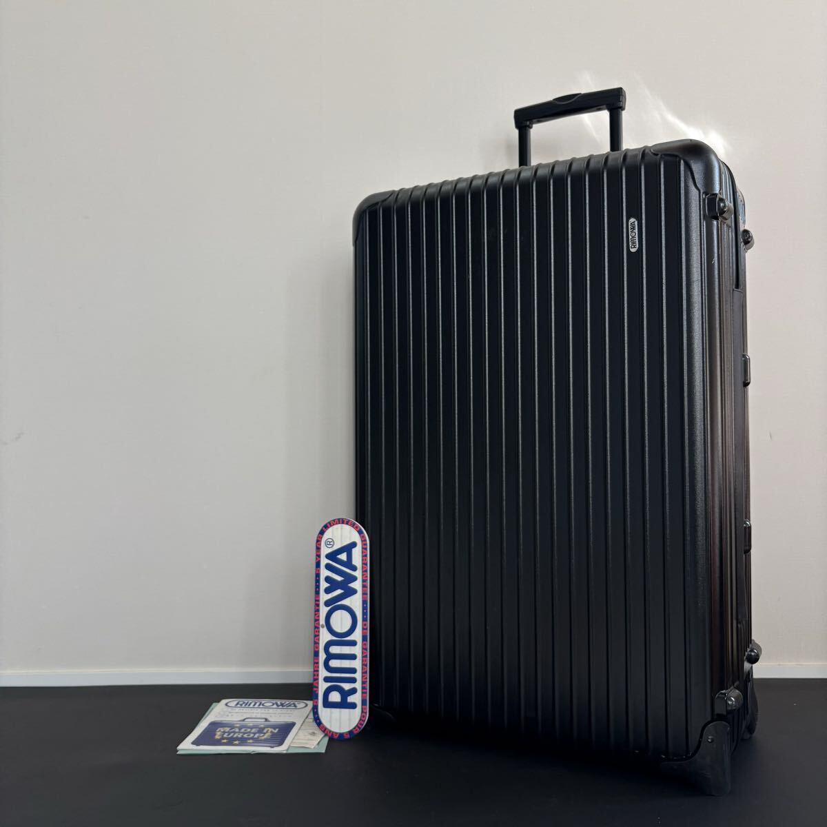 美品 リモワRIMOWA サルサ 104L 2輪 ブラック キャリーケース 2025年最新】Yahoo!オークション -リモワ サルサ 104(バッグ