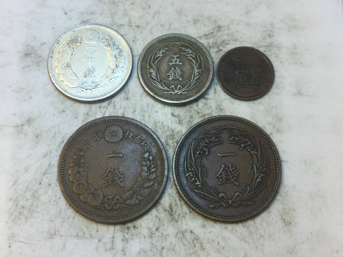 竜1銭銅貨 200枚まとめ 近代貨幣 古銭 Yahoo!オークション -「竜1銭銅貨」の落札相場・落札価格