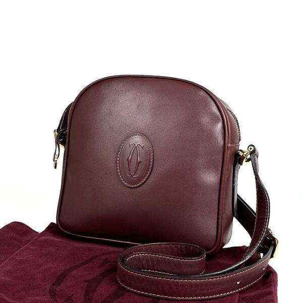 【美品】Cartier カルティエ マストライン ショルダーバッグ ポシェット ロゴ型押し ゴールド金具 裏地総柄 男女兼用 斜め掛け レザー 人気