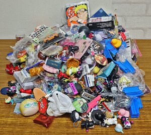M◆中古品◆食玩/グッズ まとめ売り 『ドラゴンボール/クレしん/鬼滅/ミニオン/コナン/ワンピース/ハリポタ 他』 重量(約):6kg 一部未開封