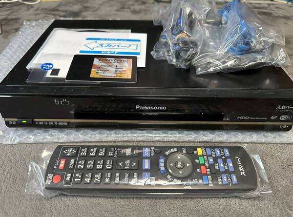 625/657予約録画可能 TZ-WR500P 全視聴ダブルチューナー 正規カードペアリング済+新Coiny設定済カードの2枚付 アンテナ繋げば即OK
