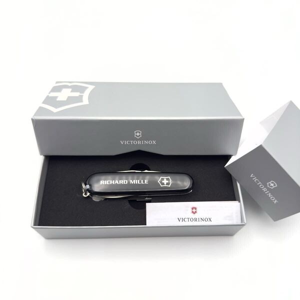 未使用品 リシャールミル マルチツール VICTORINOX ビクトリノックス 腕時計 ノベルティー メンズ レディース 時計ケース