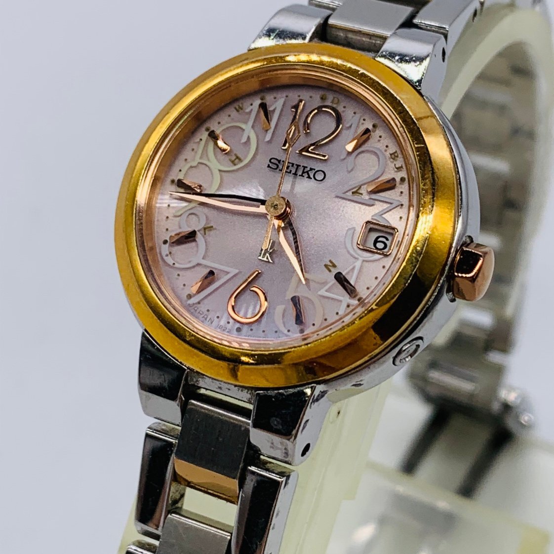 【稼働品】SEIKO セイコールキア 1B22-0AK0 ソーラー ゴールド Yahoo!オークション -「1b22-0ak0」の落札相場・落札価格