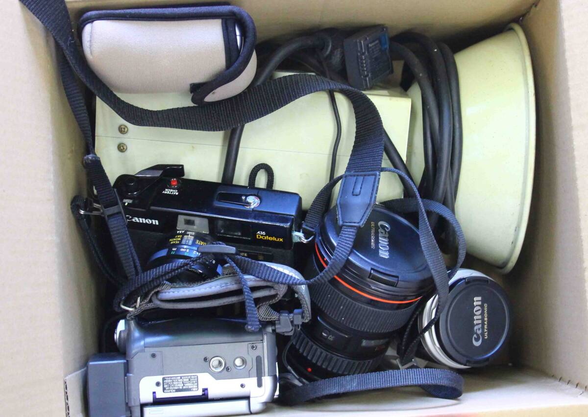 デジタルカメラ まとめ売り 9台CANON、 NIKON など 動作未確認 2025年最新】Yahoo!オークション -カメラ まとめ(カメラ、光学