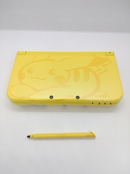 レア【動作品】ニンテンドー3DSLL本体 ピカチュウイエロー SPR-001 ニンテンドー3DS 107