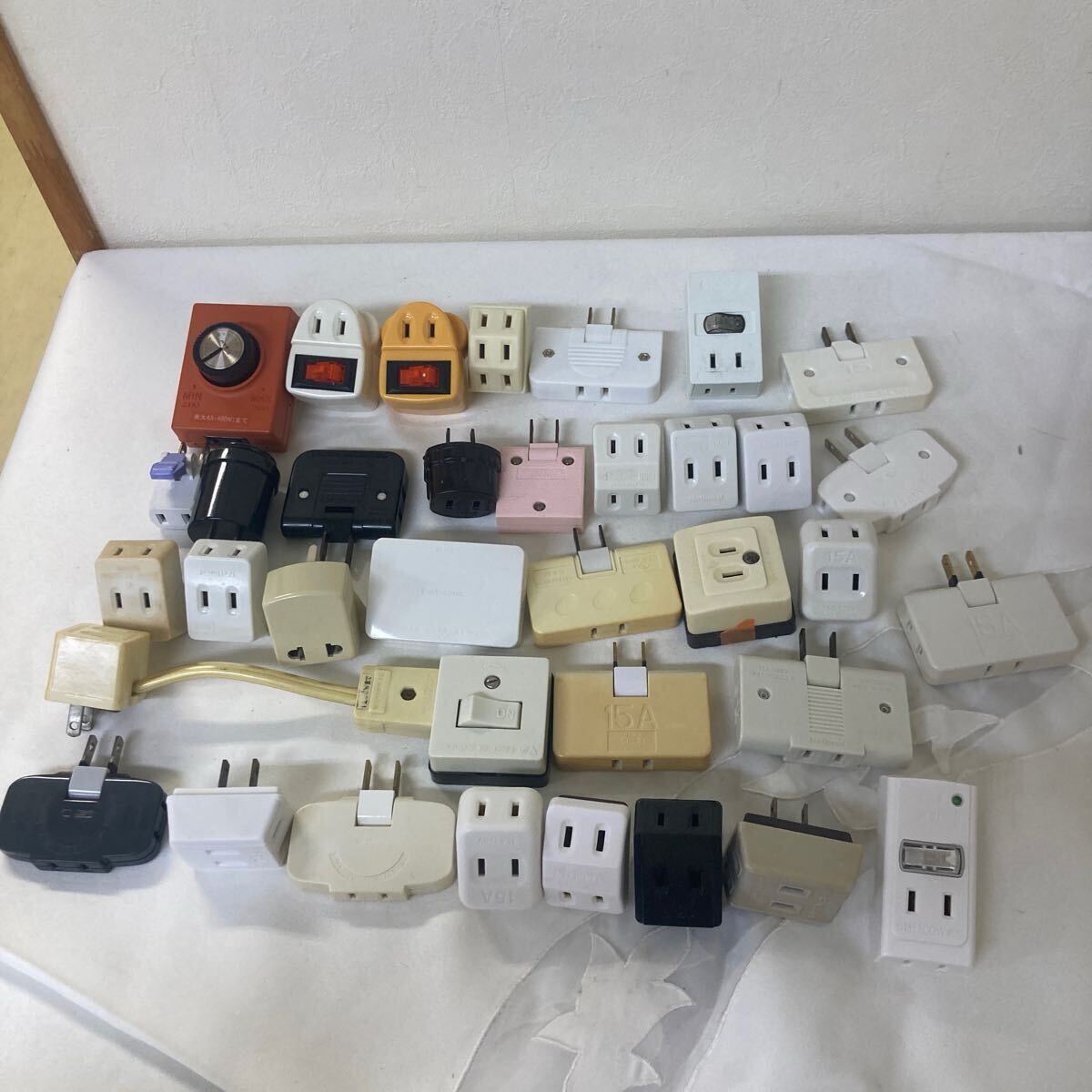 電源供給装置 4台セット メタリックシルバー ジャンク品 電源供給装置 4台セット メタリックシルバー ジャンク品