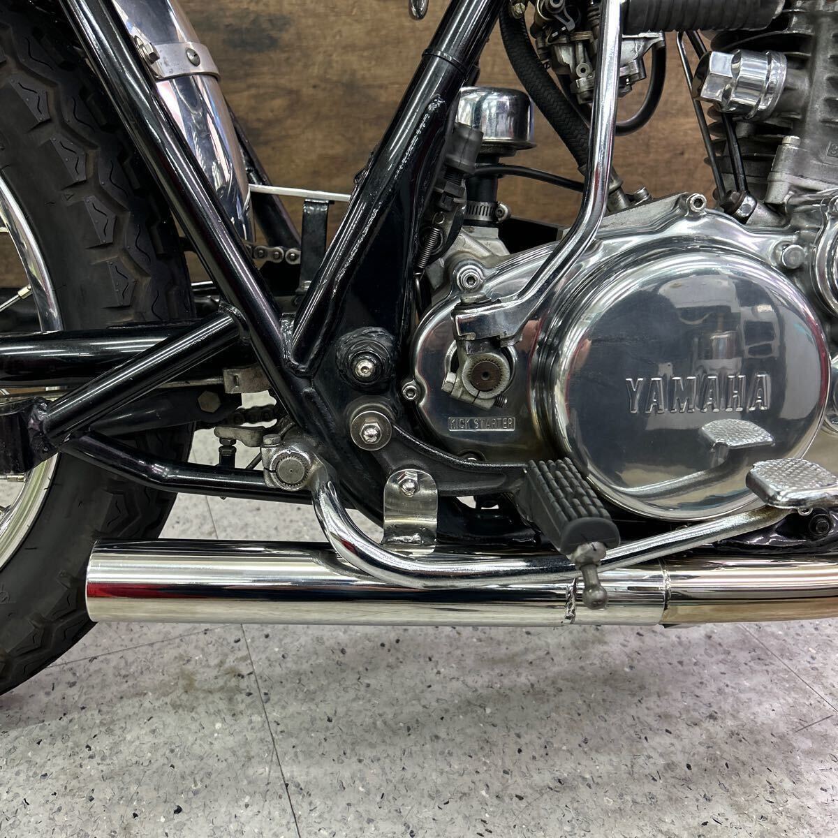 ワンオフ　SR400 ショート菅　ドラッグパイプスラッシュカ ワンオフ SR400 ショート菅 ドラッグパイプスラッシュカット