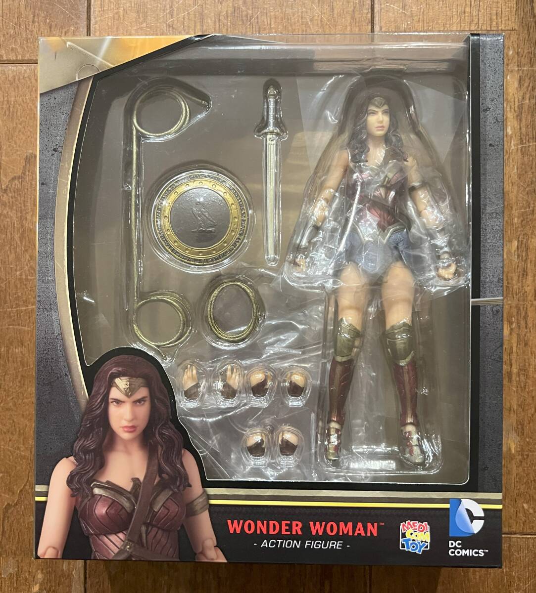 (未使用･未開封品)　MAFEX マフェックス WONDER WOMAN 『ワンダーウーマン』ノンスケール ABS&amp;ATBC-PVC製 塗装済みアクションフィギュア wyeba8q 618DoCxSgdS._UF350,350_QL80_.jpg