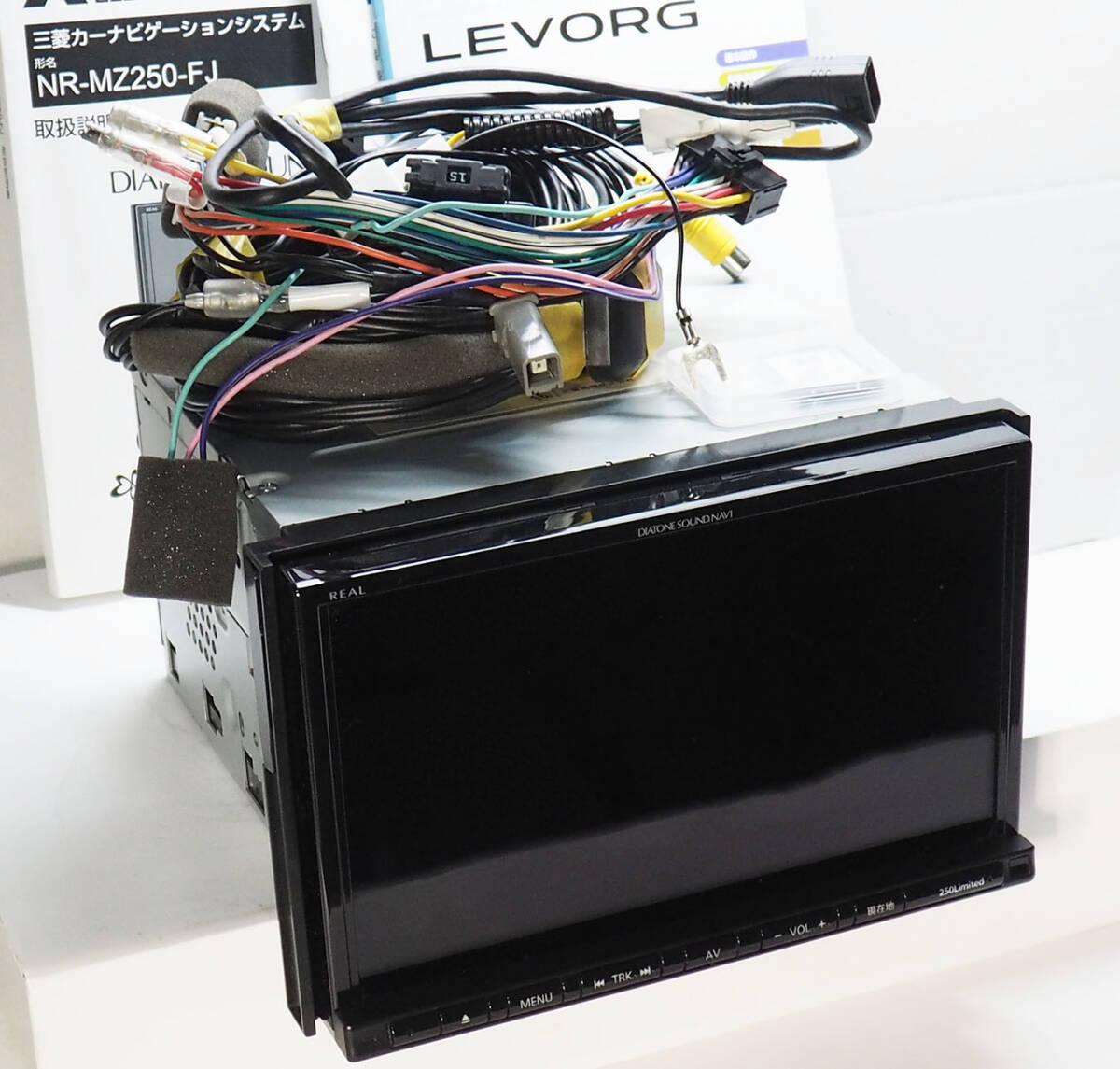 スバル DIATONE ダイヤトーン サウンドナビ NR-MZ90-FJ 中古 スバル DIATONE ダイヤトーン サウンドナビ NR-MZ90-FJ 中古