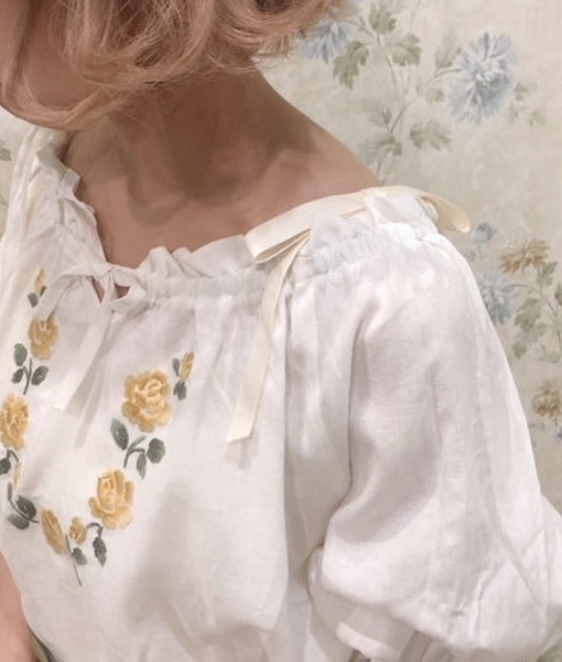 再↓夏★Fi.n.tフィント★可愛い人気ショルダーリボンキャミソール クリーム 新品 アンジェラス