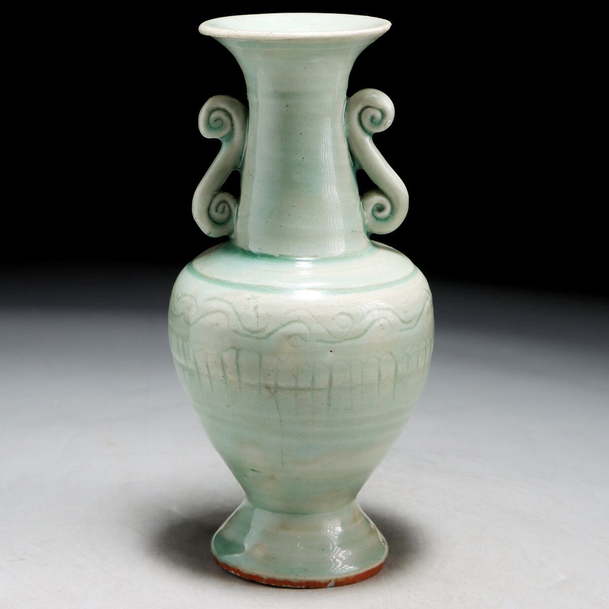 中国元時代(明時代初期)青磁花瓶 中国明時代早期青磁花瓶 中国明〜清時代の青磁花瓶