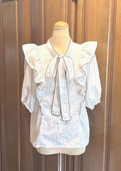 襟リボン・ラッフルフリル・スカラップトリミング・ドット・ブラウス・ホワイト×ブラック・M・大きめ★美品