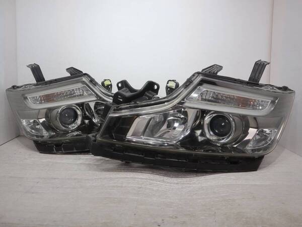 破損無し 【コーティング済】 後期 HID クールスピリット 100-62075 BR63-12 RK5 RK6 ステップワゴン スパーダ ヘッドライト 左右