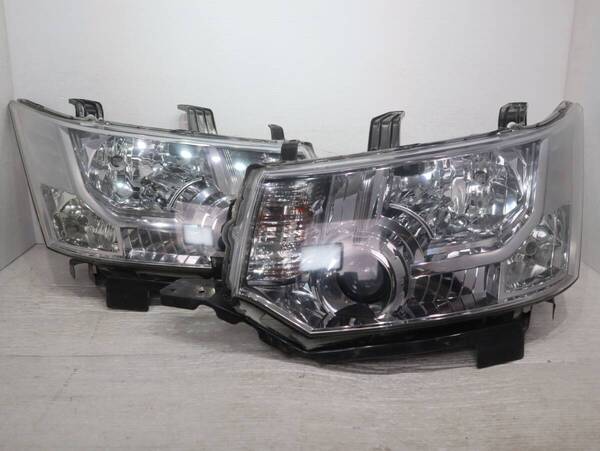 破損無し 【コーティング済】 HID キセノン 迅速発送 KOITO 100-87918 BR64-3 デリカD:5 デリカ D5 CV5W CV1W CV2W CV4W ヘッドライト 左右