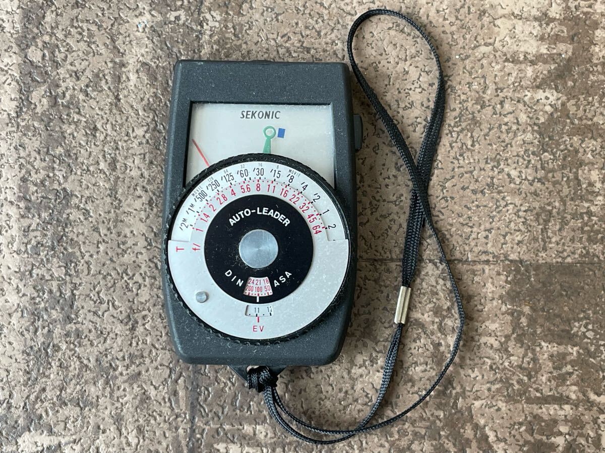 1960〜1961年頃レトロカメラ用セコニックオートリーダー露出計当時物セット品 Yahoo!オークション -「セコニック露出計leader」の落札相場